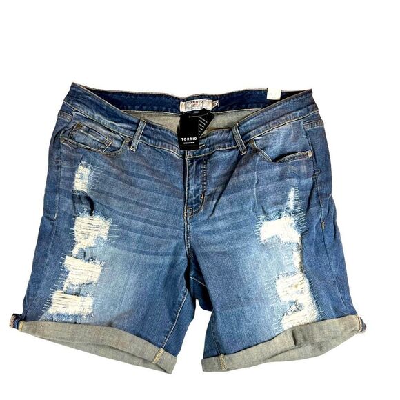 Torrid 8 Inch Short Bay Side Distressed Denim Shorts - Picture 1 of 7